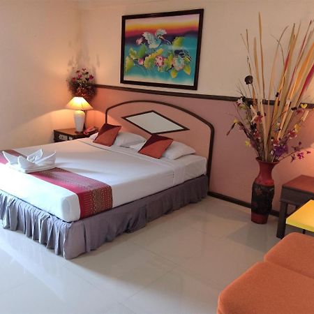 La Moon At Phuket - Sha Extra Plus Exterior photo