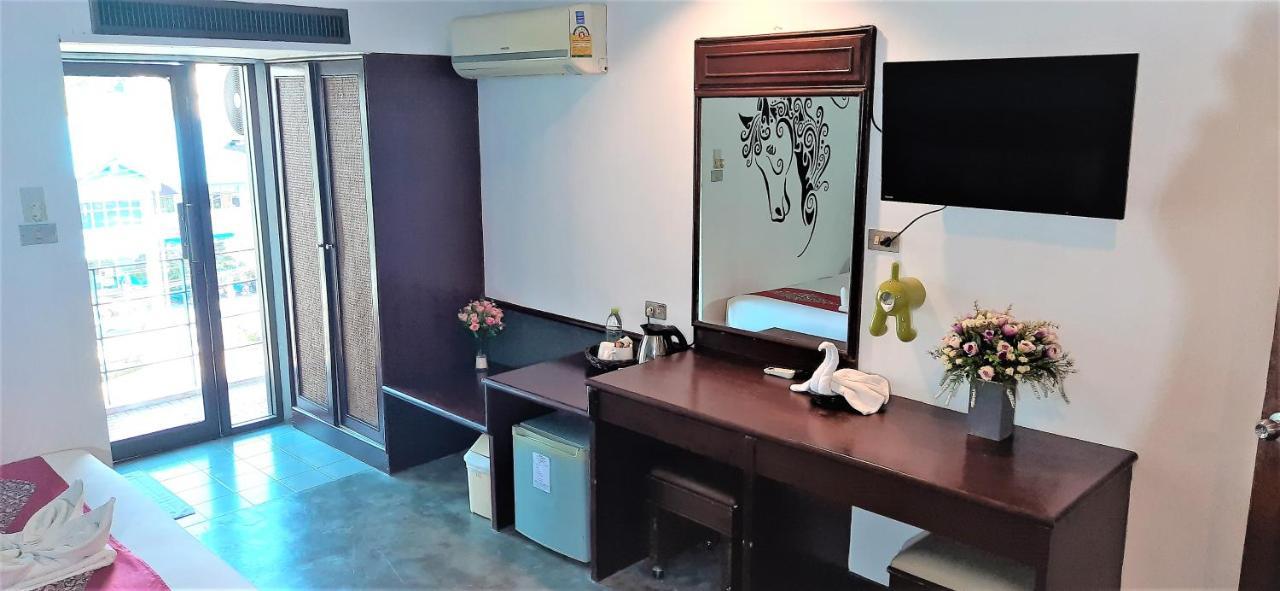 La Moon At Phuket - Sha Extra Plus Exterior photo