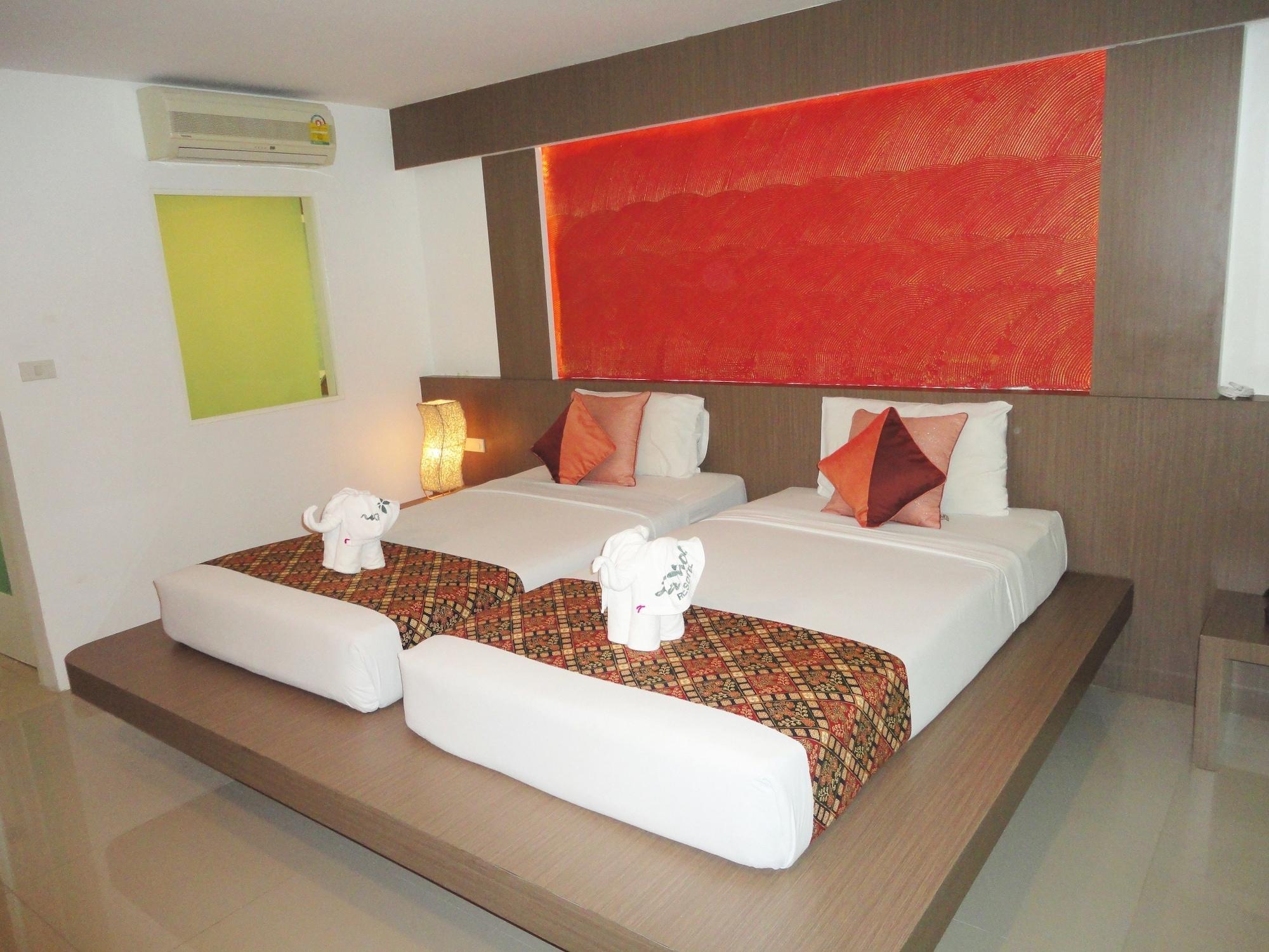 La Moon At Phuket - Sha Extra Plus Exterior photo