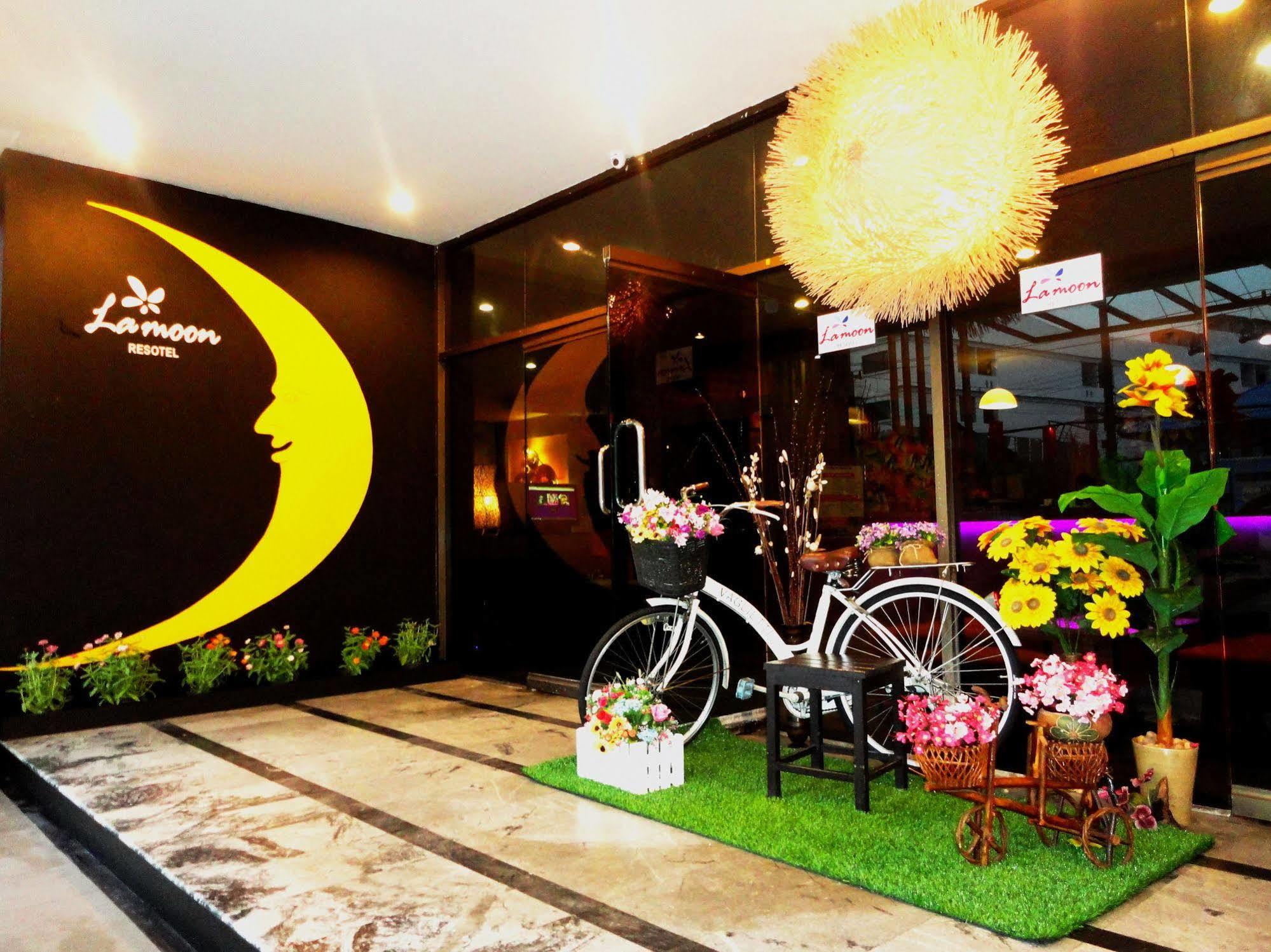 La Moon At Phuket - Sha Extra Plus Exterior photo